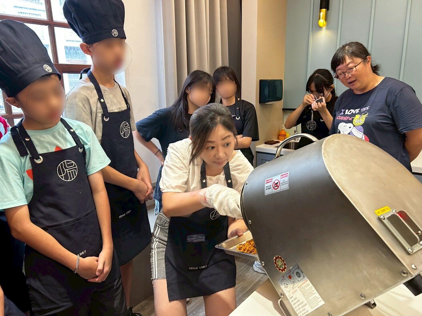 新東陽肉鬆小學堂走進大稻埕！幸夫愛兒園自主探索獻禮城隍爺