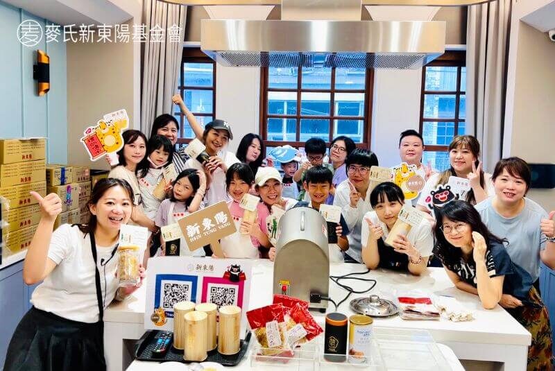 新東陽手炒肉鬆體驗，帶著貢禮走進大稻埕信仰中心霞海城隍廟